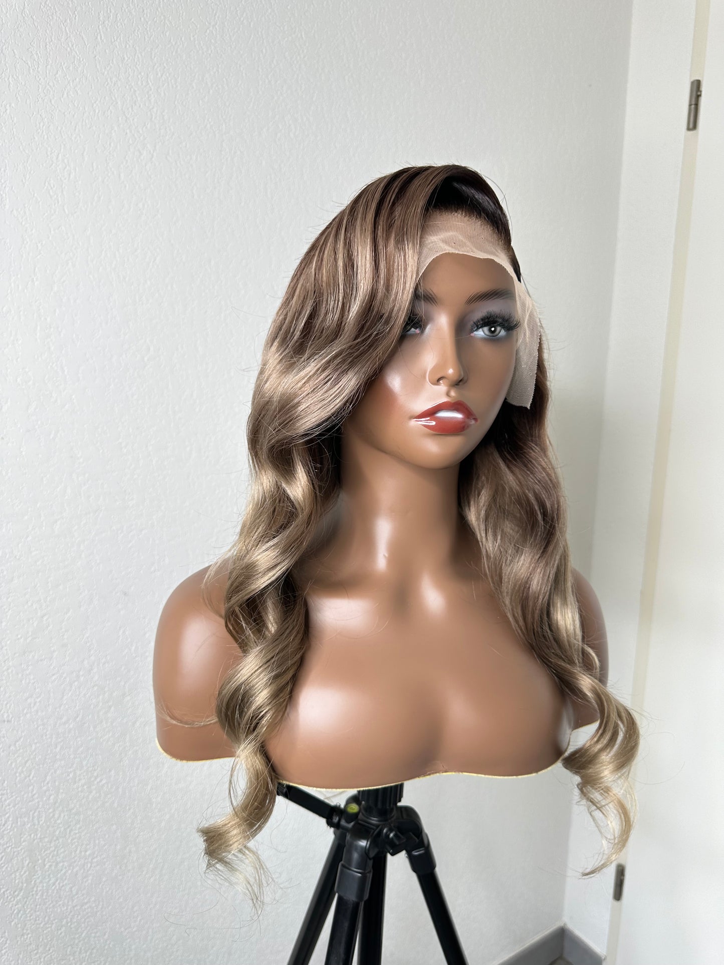 Lace Wig V A L E N T I N A