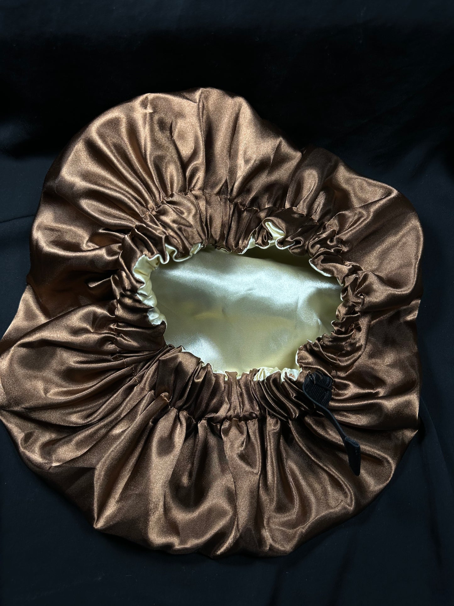 Bonnet en satin